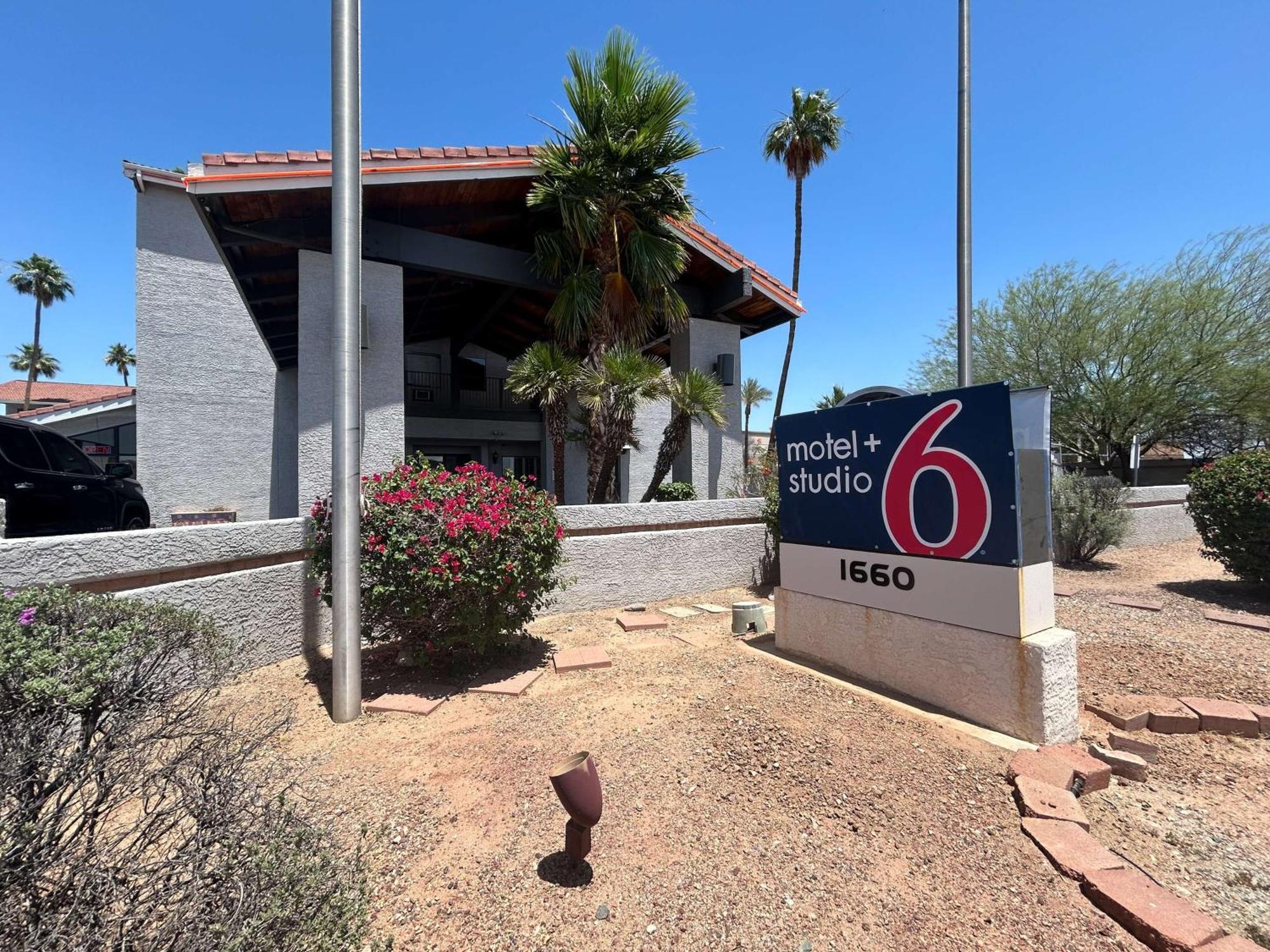 Studio 6 Tempe, Az Elliot Road Hotel Exterior photo